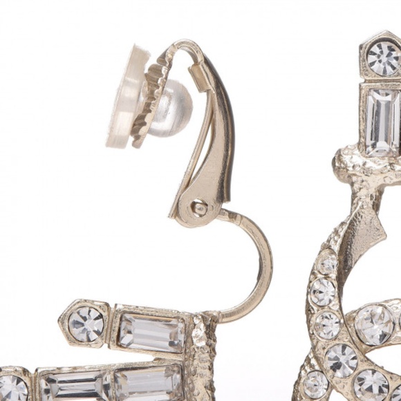 CHANEL Crystal Baguette CC Clip On Earrings Light Gold - Picture 2 of 4